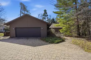 3635 Fox Hunt Dr, Ann Arbor, MI 48105 - Photo 3