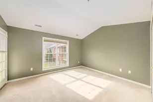 28235 Carlton Way Dr, Novi, MI 48377 - Photo 7