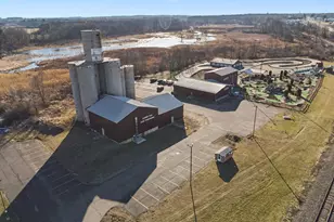 3883 W Carleton Rd, Hillsdale, MI 49242 - Photo 1