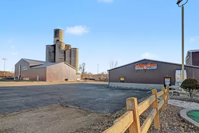 3883 W Carleton Road, Hillsdale, MI 49242 - Photo 3