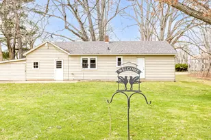 48 McCollum Ave, Galesburg, MI 49053 - Photo 5