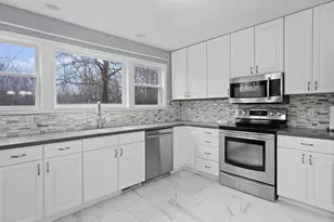 4550 Brookmeadow Ct SE, Kentwood, MI 49512 - Photo 15