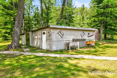 673 S Wolf Lake Road, Muskegon, MI 49442 - Photo 47