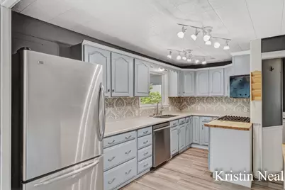 673 S Wolf Lake Road, Muskegon, MI 49442 - Photo 13