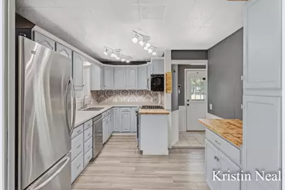 673 S Wolf Lake Road, Muskegon, MI 49442 - Photo 15