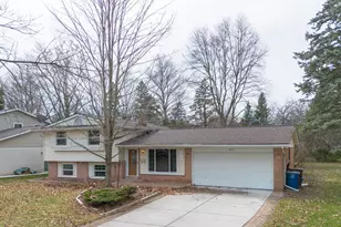 3212 Lockridge Dr, Ann Arbor, MI 48108 - Photo 59