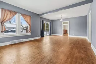 415 Winifred Ave, Lansing, MI 48917 - Photo 5