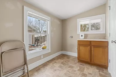 415 Winifred Avenue, Lansing, MI 48917 - Photo 15