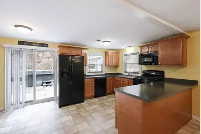 10990 Summit Avenue NE, Rockford, MI 49341 - Photo 9