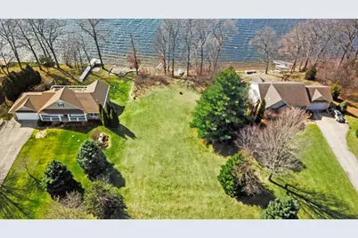 Unit 19 Crystal Beach Drive, Sturgis, MI 49091 - Photo 5