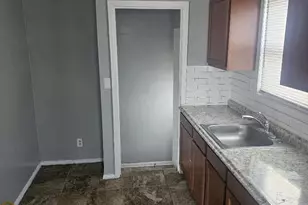 12944 Rosemont, Detroit, MI 48223 - Photo 3