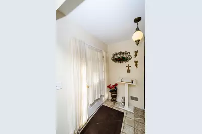 2474 Carriage Court, Ypsilanti, MI 48197 - Photo 3