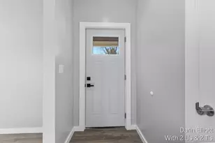 720 W Lincoln Ave, Ionia, MI 48846 - Photo 5