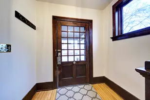 809 Sycamore Pl, Ann Arbor, MI 48104 - Photo 25