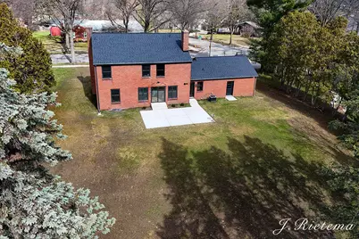 2150 Onekama Drive SE, Grand Rapids, MI 49506 - Photo 5