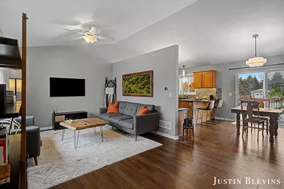 12018 Russell Ridge, Cedar Springs, MI 49319 - Photo 7