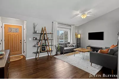 12018 Russell Ridge, Cedar Springs, MI 49319 - Photo 5