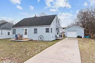 16 W Pine St, Fremont, MI 49412 - Photo 1