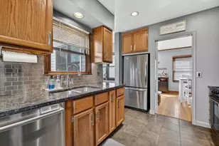 221 N Higby St, Jackson, MI 49202 - Photo 25