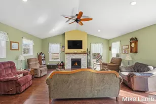 822 W 60th St, Newaygo, MI 49337 - Photo 9