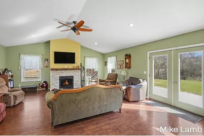 822 W 60th Street, Newaygo, MI 49337 - Photo 7