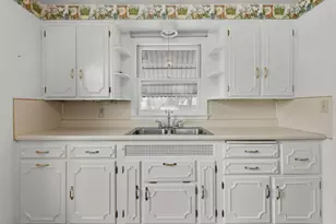 2231 Lakeway Ave, Kalamazoo, MI 49001 - Photo 7