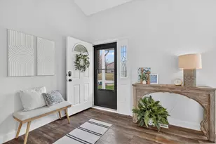 826 Meadow Dr, Wayland, MI 49348 - Photo 3