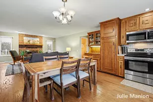 4701 Maplehollow Ct SE, Grand Rapids, MI 49508 - Photo 7