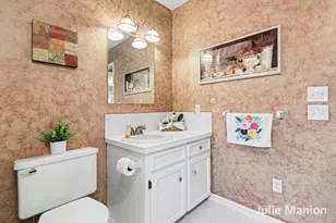 4701 Maplehollow Ct SE, Grand Rapids, MI 49508 - Photo 15