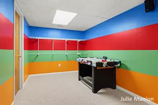 4701 Maplehollow Ct SE, Grand Rapids, MI 49508 - Photo 25