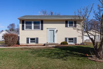 1207 W Pottawatamie Street, Tecumseh, MI 49286 - Photo 1