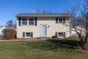 1207 W Pottawatamie St, Tecumseh, MI 49286 - Photo 1