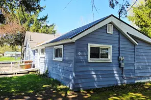 321 S 4th St, Edmore, MI 48829 - Photo 23