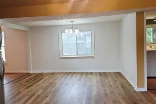 321 S 4th St, Edmore, MI 48829 - Photo 5