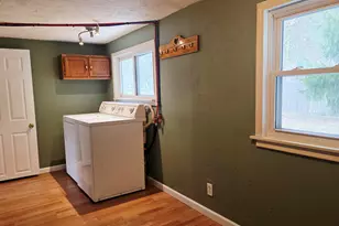 321 S 4th St, Edmore, MI 48829 - Photo 21