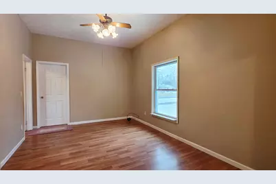 321 S 4th Street, Edmore, MI 48829 - Photo 11