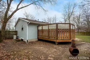 366 Elm St, Holland, MI 49424 - Photo 7