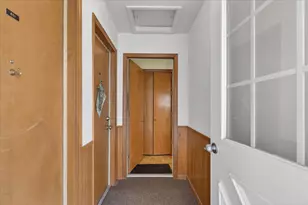 655 Blue Ash Dr SE, Grand Rapids, MI 49548 - Photo 9