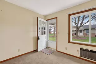 655 Blue Ash Dr SE, Grand Rapids, MI 49548 - Photo 23