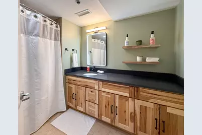 525 W Lafayette Boulevard #21E, Detroit, MI 48226 - Photo 9