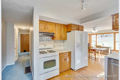 829 N Jefferson Street, Lowell, MI 49331 - Photo 11