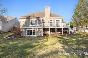 6146 E Longview Dr, East Lansing, MI 48823 - Photo 11