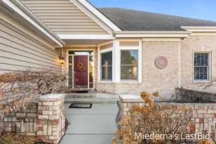 6146 E Longview Dr, East Lansing, MI 48823 - Photo 7