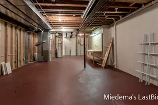 6146 E Longview Dr, East Lansing, MI 48823 - Photo 65