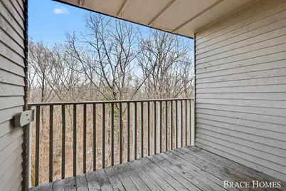 3336 Devonwood Hills NE #E, Grand Rapids, MI 49525 - Photo 15