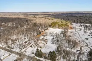 598 S Brooks Road S, Muskegon, MI 49442 - Photo 33