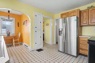 598 S Brooks Road S, Muskegon, MI 49442 - Photo 9