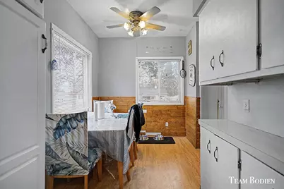 1050 Spring Avenue NE, Grand Rapids, MI 49503 - Photo 13