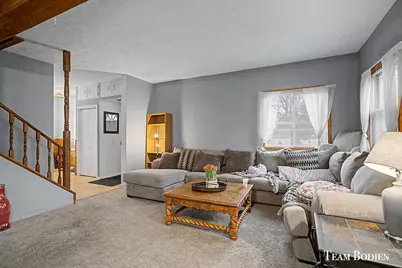 1050 Spring Avenue NE, Grand Rapids, MI 49503 - Photo 7