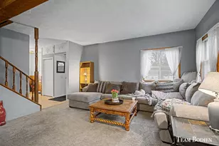 1050 Spring Ave NE, Grand Rapids, MI 49503 - Photo 7